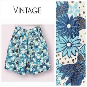 Vintage floral metalic full skirt  1950s size six 6